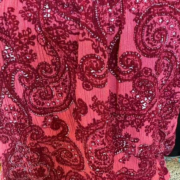Anthropologie LUQ large pink red paisley boho top - Picture 8 of 8